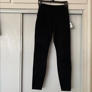 Lyssé Hourglass Shaping Leggings